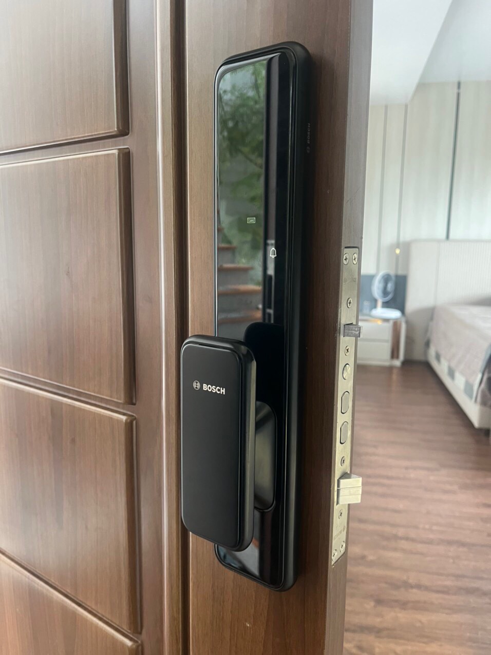 EL600black