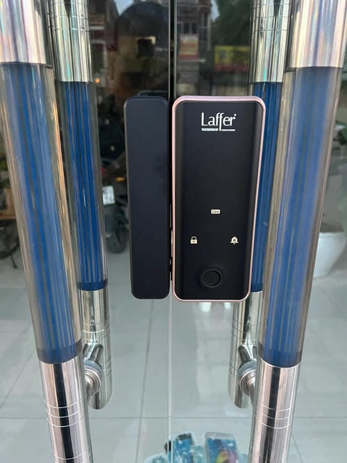Laffer-G08-6